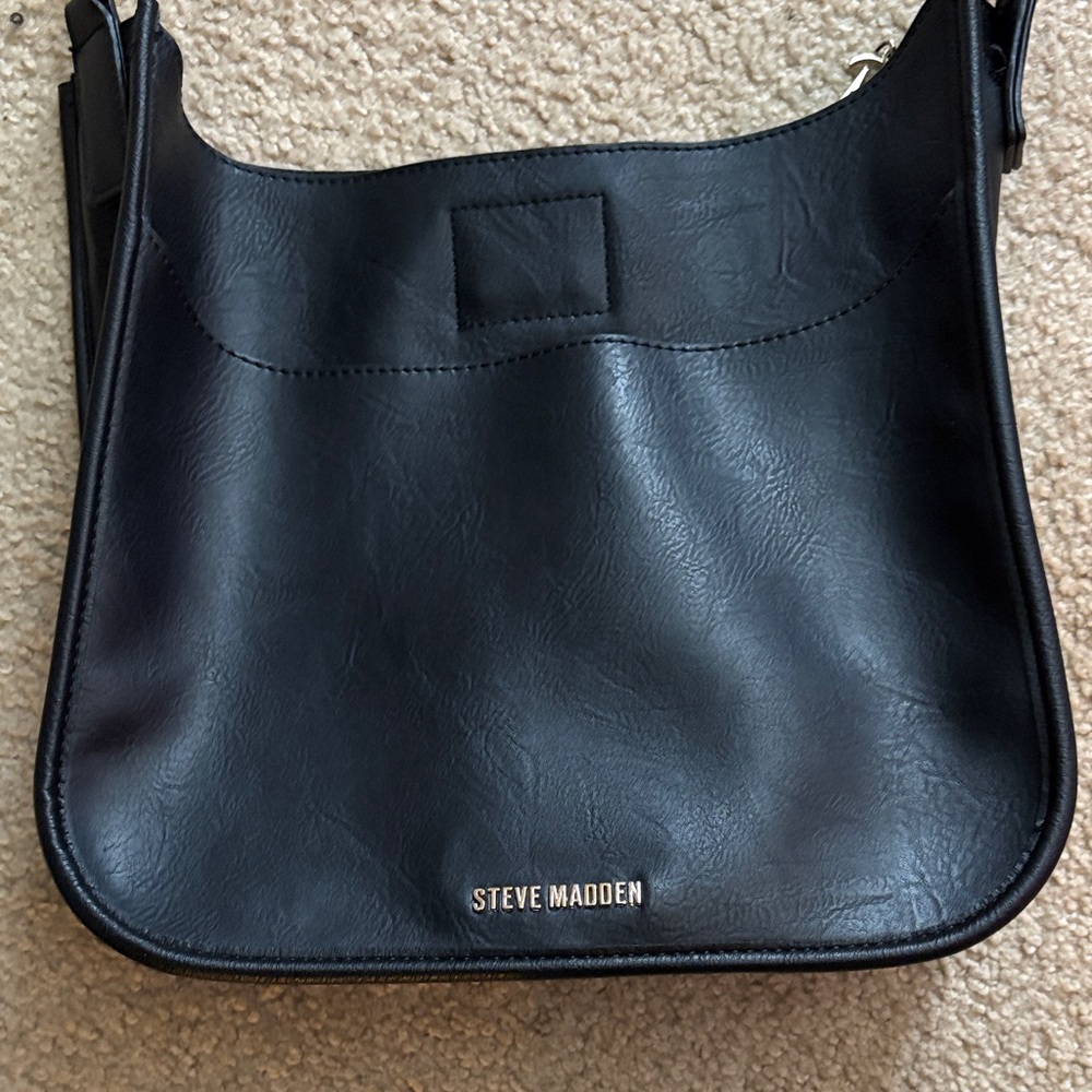 Elegant Black Steve Madden Leather Shoulder Bag